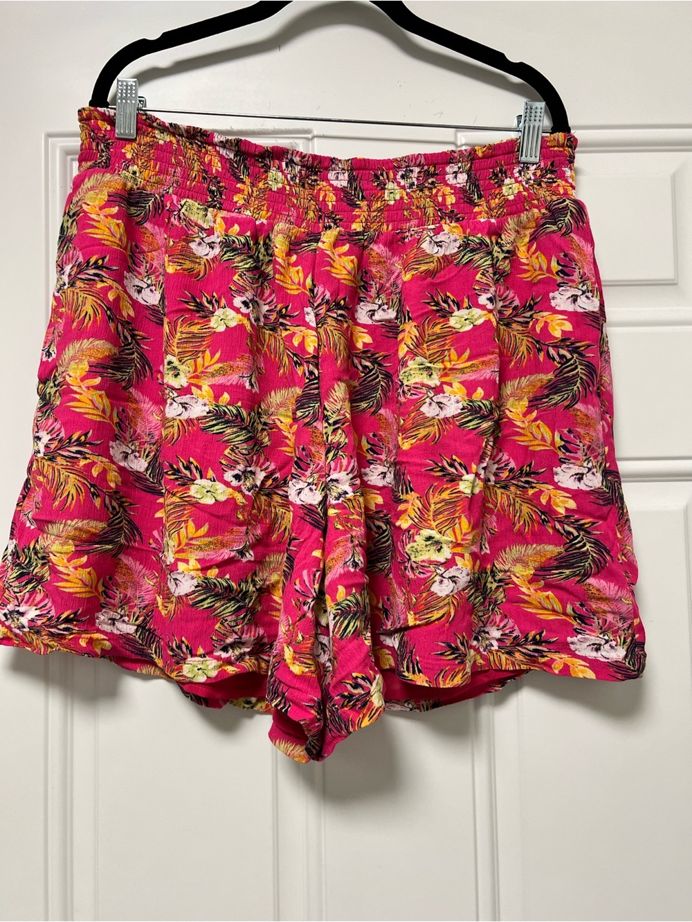 Kate & Sam Women’s Floral Multicolored Shorts